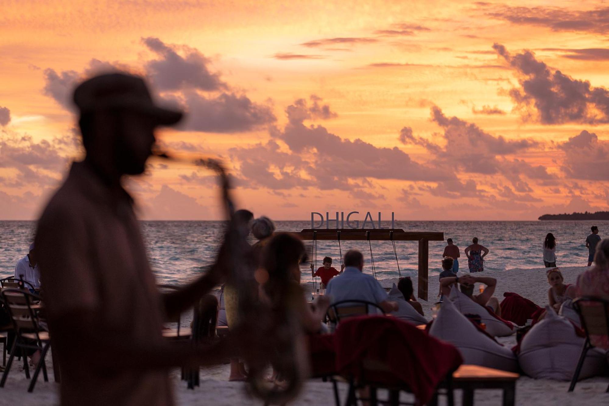 Dhigali Maldives - A Premium All-Inclusive Resort Meedhoo  Bagian luar foto