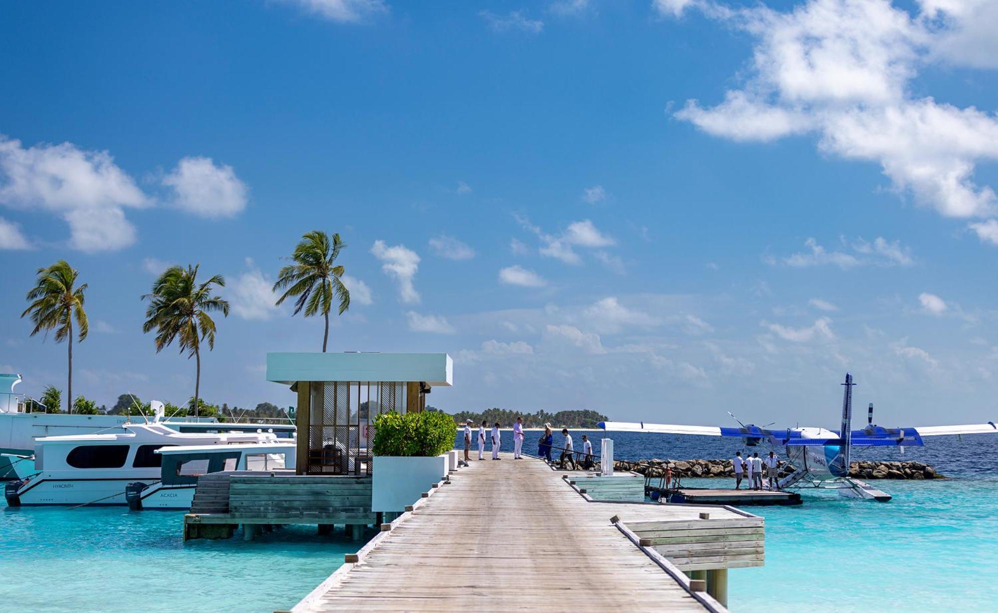 Dhigali Maldives - A Premium All-Inclusive Resort Meedhoo  Bagian luar foto